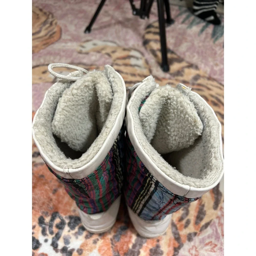 Coach Peggey Plaid Quilted Snow Boots White Multicolor Apres Ski‎ 2000's Y2K 6.5
